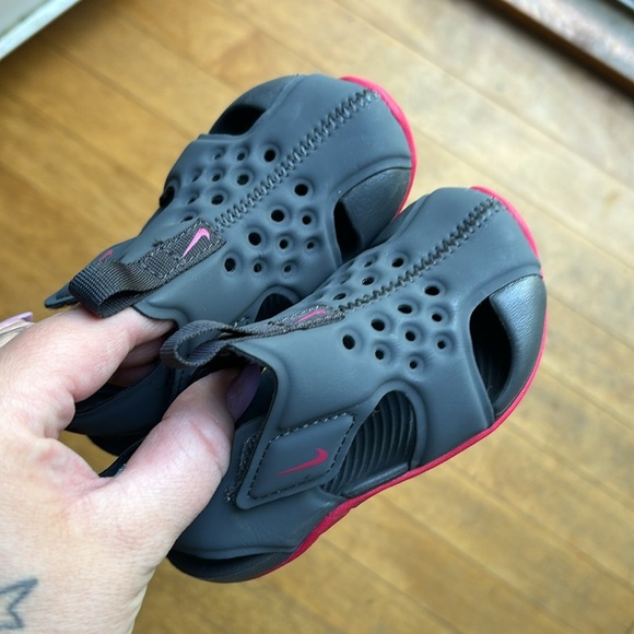 Baby nike sandals size 6 - Picture 5 of 6